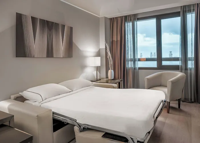 Ac Iberia Palmas By Marriott Готель